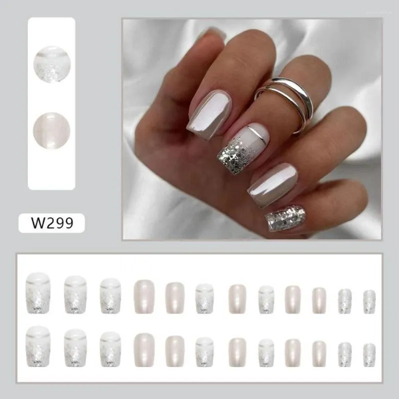 Valse nagels 24 -stks afneembare doe -het -zelf drukken op glitter Frans lang vierkant zilver