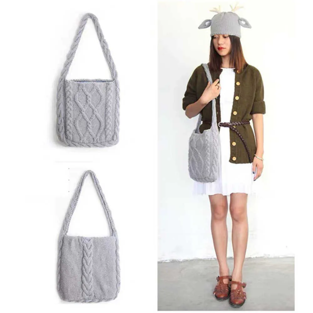 Design Fashion Handle Handbags Women Knitted Shopping Bag Foldable stripe Printing Weave Shoulder Bags Casual Wool Totes 230304