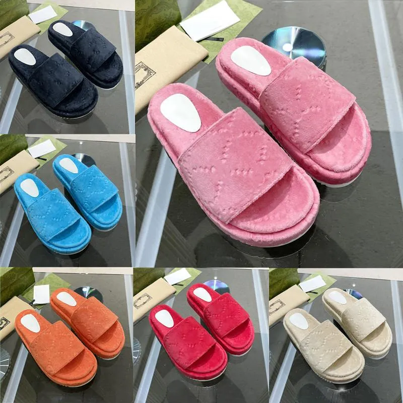 2023 Designer Womens Sandals Mens Tallhippers Slide Flip Flops Luxury Velvet Flat Tjock Bottom Printed Jelly Rubber Leather Women Dress Sho GUX