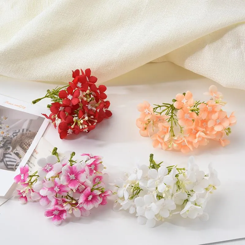 Flores decorativas 50/100 peças de simulação hidrangea flor Head Wedding Road Guide Bridedress Home El Diy Acessórios de parede