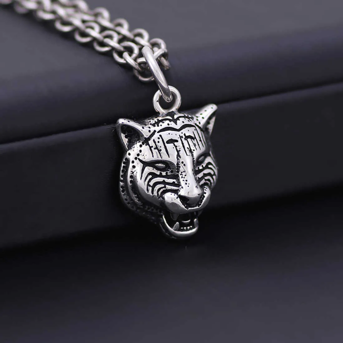 60% di sconto 2023 nuovi gioielli di moda di alta qualità di lusso per la collana in argento sterling da uomo di famiglia temperamento lupo re totem regalo tigre segno zodiacale