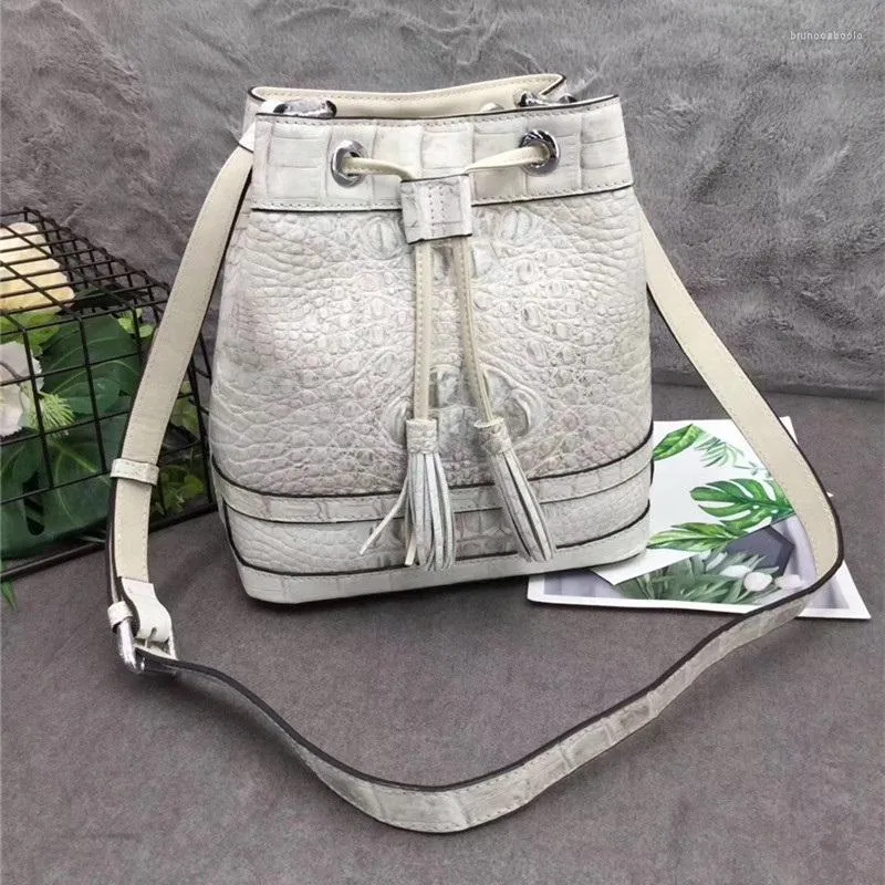 Bolsas de noite autênticas Crocodilo Crocodilo Fechamento de Custring Fechamento Feminino Balde Branca Feminina Couro Aligador Exótico ombro de Tassel Pequeno Tassel