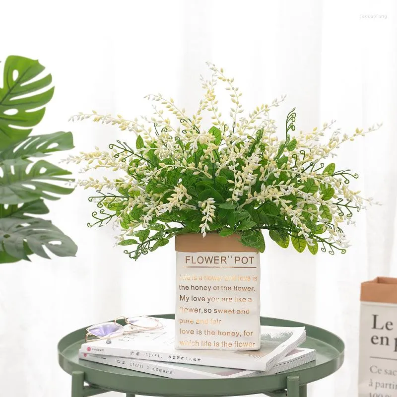 Dekorative Blumen Simulierte Liebhaber Tränen Fabrikprojekt Hochzeitsführer Dekoration Innenbüro Pografie