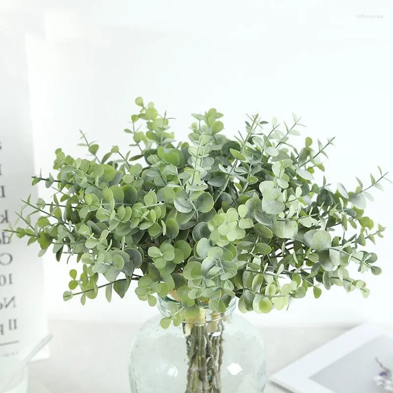 Decoratieve bloemen herfst kunstmatige plastic planten eucalyptus bladeren voor vaashuis kerstbruiloft decoratie nep arrangement