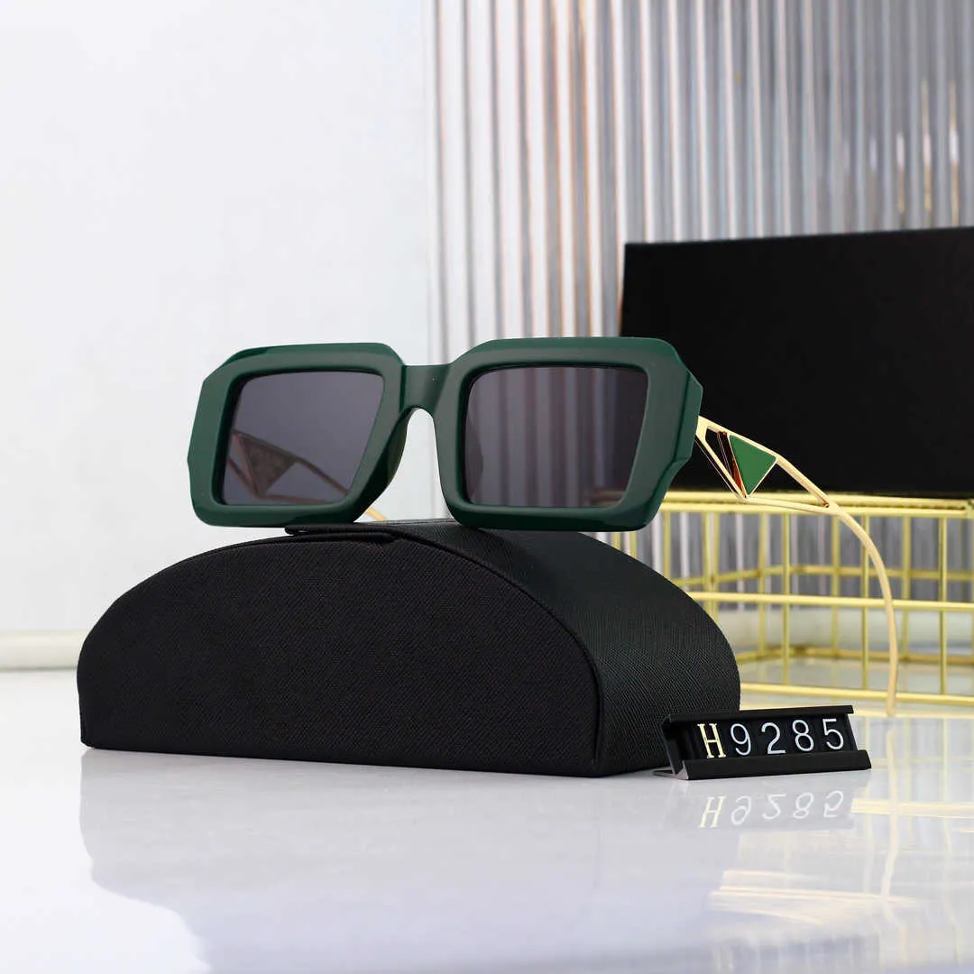 Qoo10 - COASTAL VISION POLARIZED Women Black sunglasses Rectangle anti  UVA/B l... : Accessories