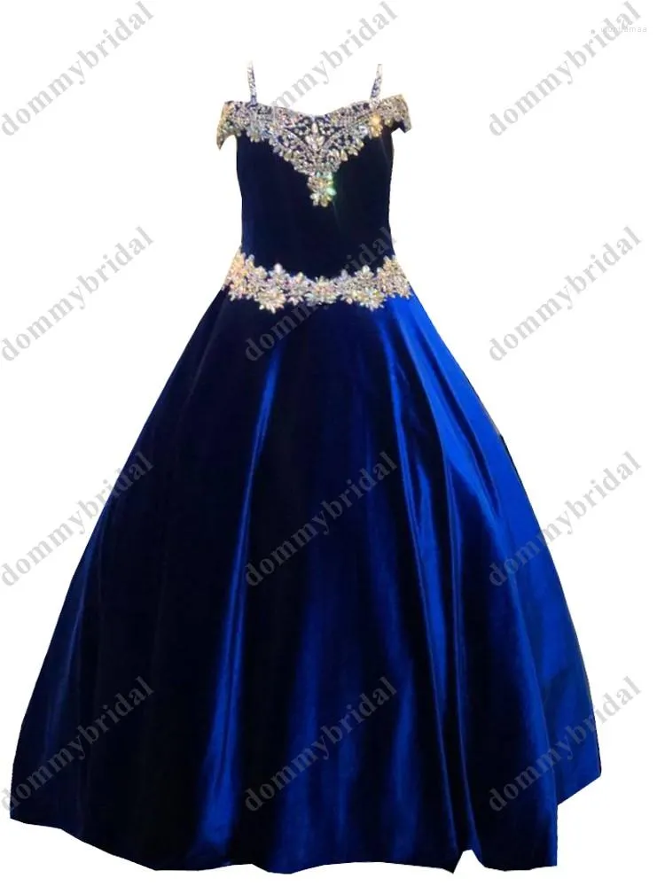 Flickaklänningar 2023 Modern Royal Blue Velvet Boho Cold Shoulder Little Girls Pageant Prom Formal For Kids Teens Crystals Long Corset