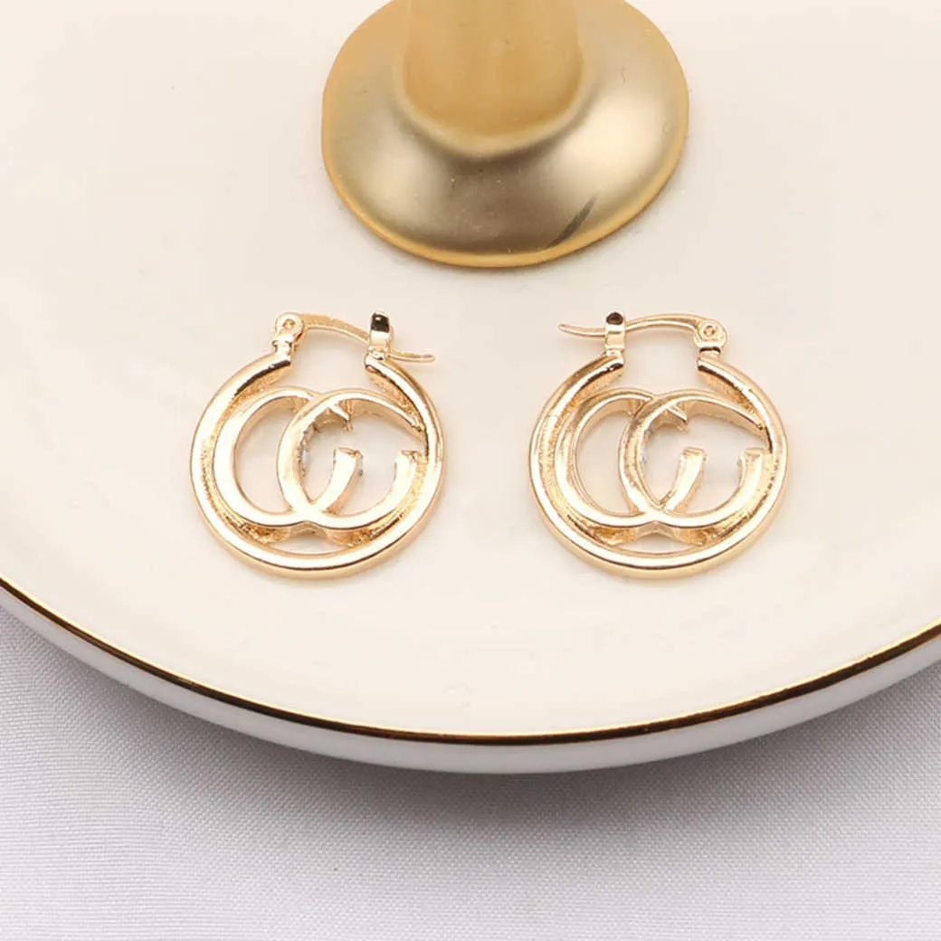 Usine en gros 2023 Nouveaux bijoux de mode de haute qualité pour luxe léger double famille nouvelle personnalité boucles d'oreilles tendance pour les femmes