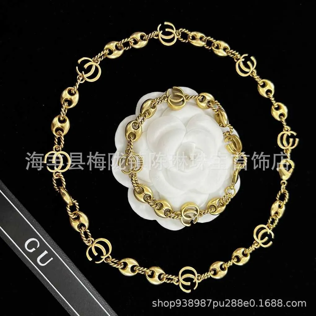Top designer jewelry Gold Chain Fried Dough Twists Thread Ancient Hollow Bracelet Make Old Personalized Men's and Women's