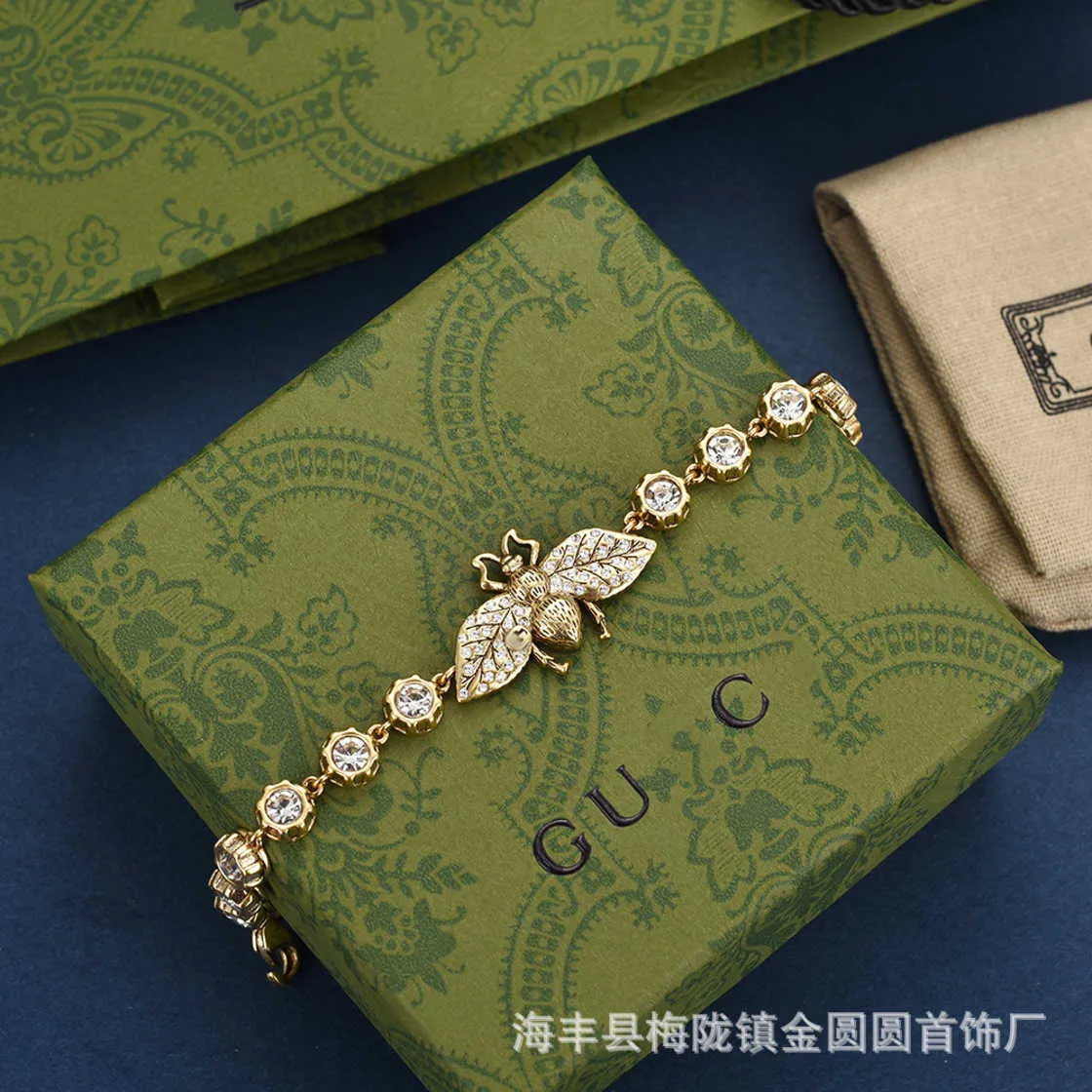 70% de desconto 2023 Novas jóias de moda de alta qualidade de luxo para uma versão leve de luxo da pulseira de diamante de abelha clássica super alta qualidade