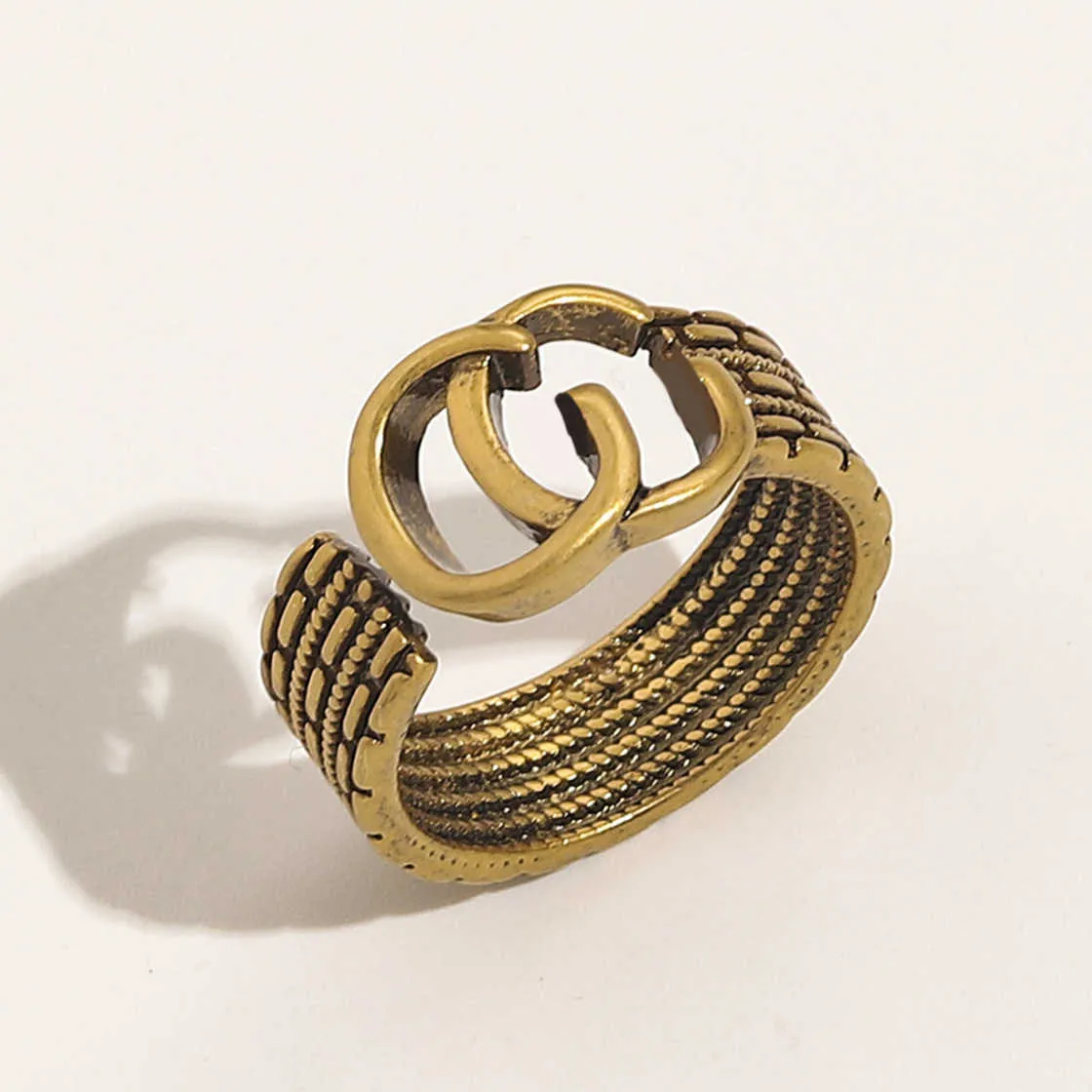 Designer lyxiga smycken Små enkel personlig antik guldmässing Versatil öppen ring