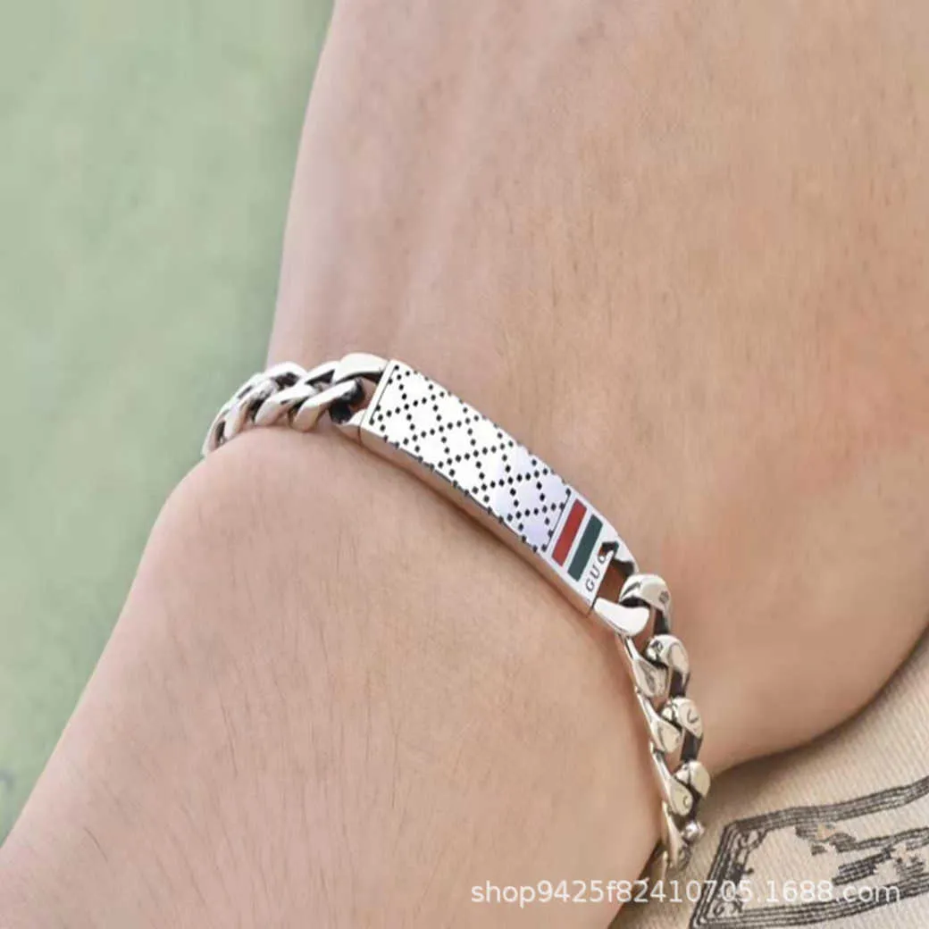 Usine de gros 2023 Nouveaux bijoux de mode de haute qualité de luxe pour le nouveau bracelet en émail à carreaux en trois dimensions en argent pour hommes et femmes