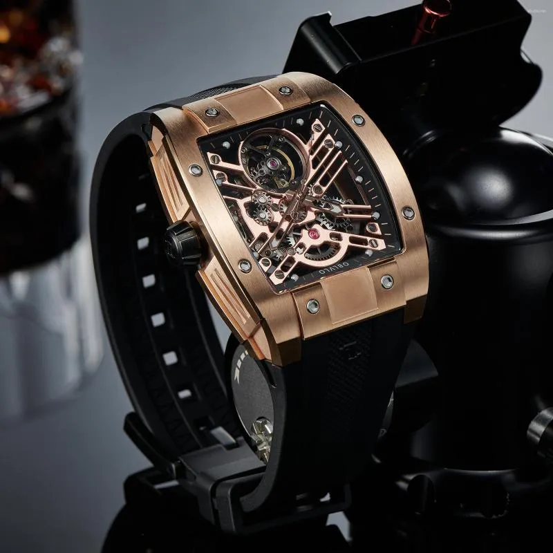 腕時計オリジナルメン自動機械式時計スポーツスケルトンラミナスワインバレルカーボンファイバーケースラバーストラップEM-ST EM-ST