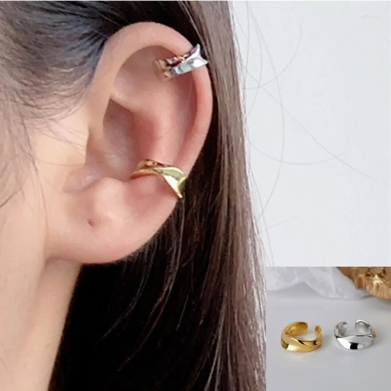 Backs Earrings 2023 Classic Fashion Simple Small Twist Pattern Ear Clip Men And Women Cool Wind No Hole Wave Metal Mesh Red