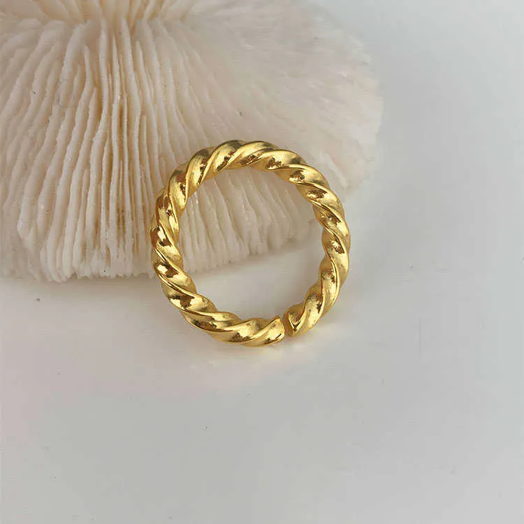 Cluster Anelli di alta qualità nero elegante geometrico ovale rotondo anelli di barretta d'oro per le donne nuovi gioielli con ciondoli regalo 2022 L230306