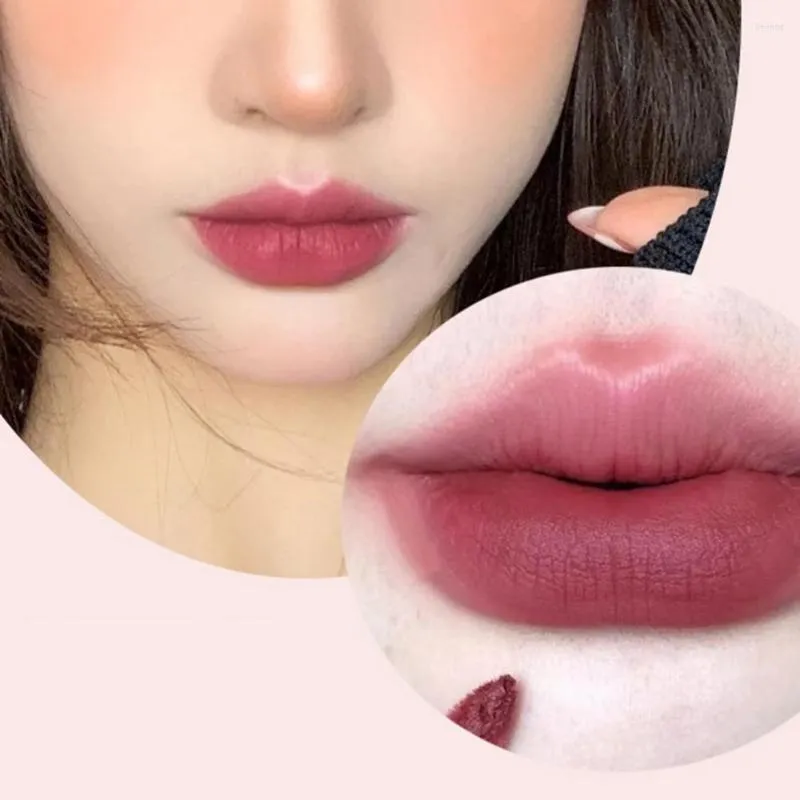 Lipgloss Lippenstift Zarte kompakte Größe Sichere Inhaltsstoffe Frauenglasur Feuchtigkeitsspendend für Mädchen