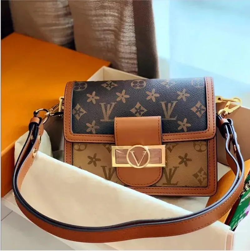 최고 우수한 품질의 가방 DAUPHINE crossbody 최신 여성 핸드백 PU 가죽 MM 숄더백 메신저 토트 호보 더플 우편 배달부 가방