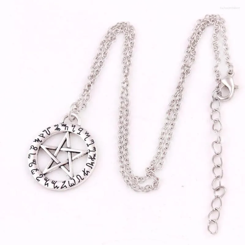 Hanger kettingen Link Chain Silver Color Vinking ketting Pentagram in ronde patroon met Magick Rune Bescherm de eigenaar geweldige verjaardag