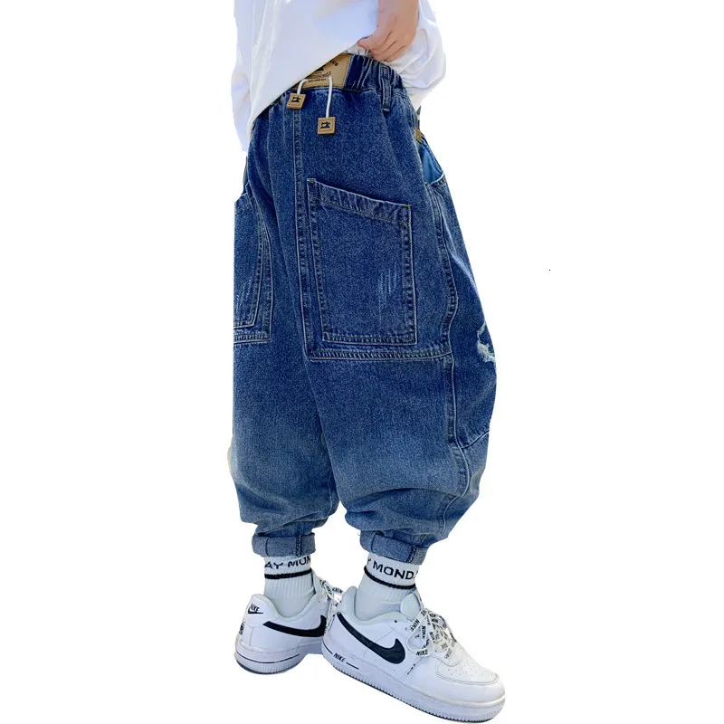 Jeans Vêtements pour enfants pour garçons Pantalons décontractés de printemps Mode Jeans déchirés Streetwear Tenues pour adolescents Pantalon en denim à taille élastique 4-14 ans 230306