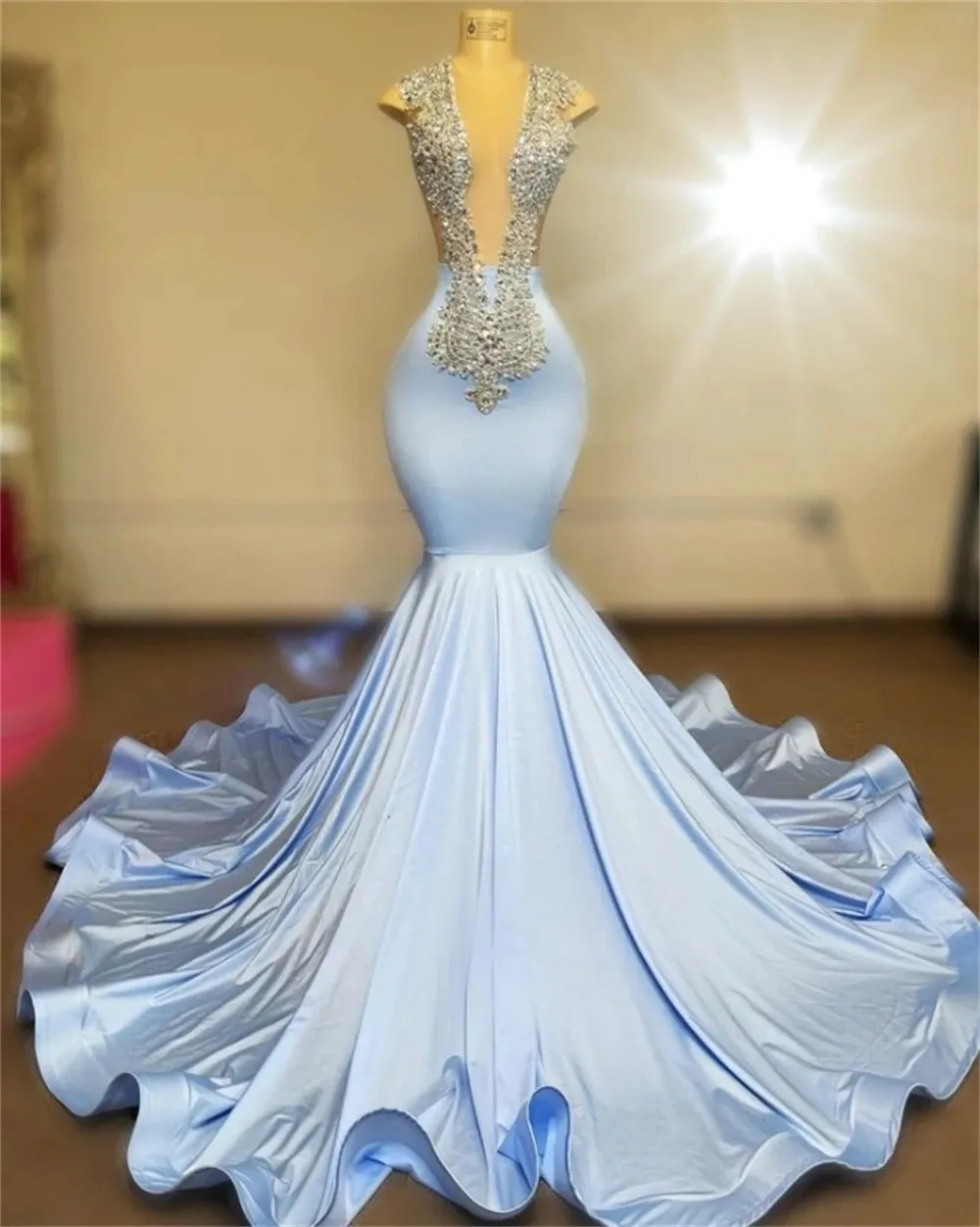 Elegan Light Blue T Prom Plays Black Girls Sier Crystal Beading Bearting Ladies платье для специальных вечерних платье