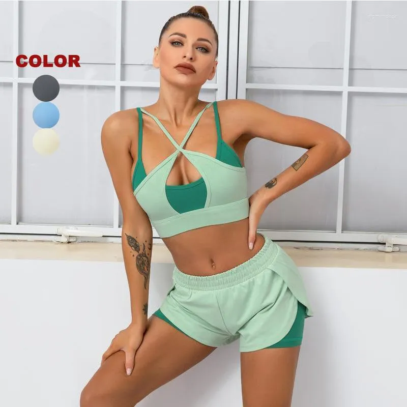 Ensembles actifs Logo personnalisé soutien-gorge de sport croisé Patchwork costume d'entraînement sans manches Yoga vêtements Fitness femmes haut de sport casual ensemble de shorts