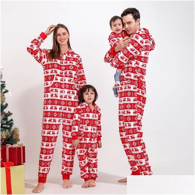 Abiti coordinati per la famiglia Pigiama natalizio Flanella Madre Figlia Padre Baby Bambini Sleepwear Mommy And Me Abbigliamento da notte Abbigliamento Drop Del Dhuhq