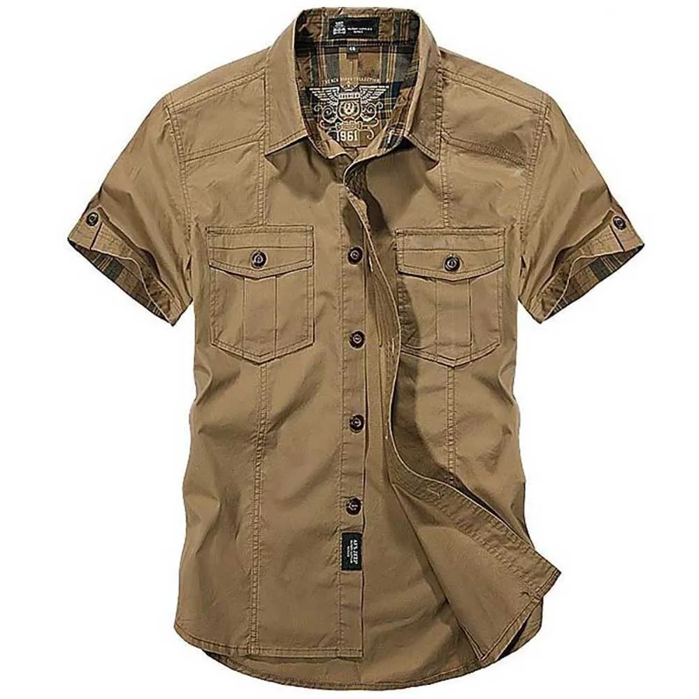 Camisas casuales para hombres Camisas casuales de algodón de moda Camisas holgadas sueltas de talla grande de verano para hombres Ropa masculina de estilo militar con cuello vuelto de manga corta 230306