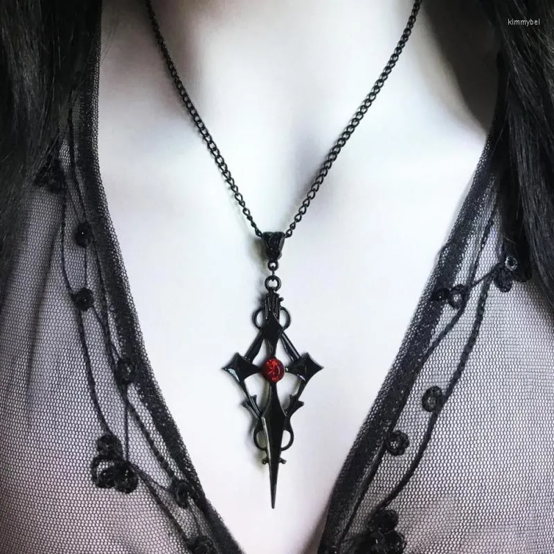 Pendanthalsband mystiska vintage svart spetsiga cross dolk vampyr gotiska smycken tillbehör damer halsband halloween gåva