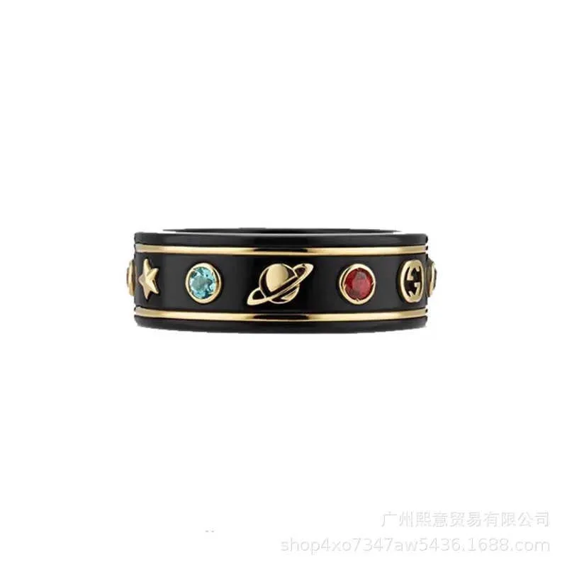 2023 New Luxury High Quality Fashion Jewelry for double black White Ceramic 18K bee planet men's and women's same pure silver couple pair Ring Factory