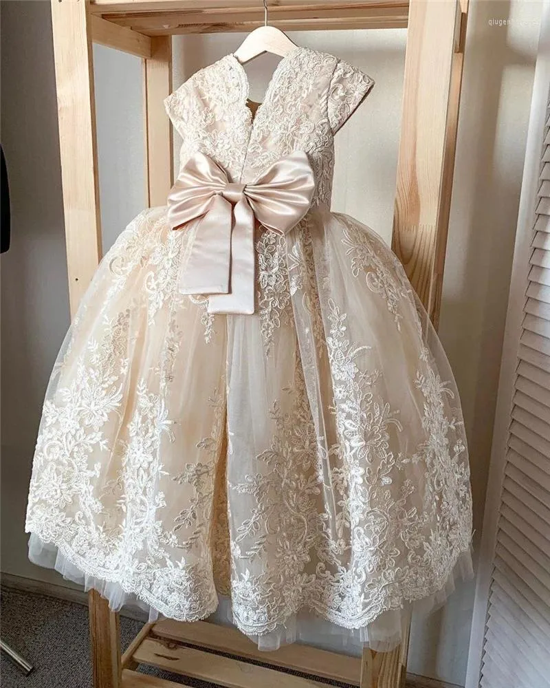 Girl -jurken Champagne Lace Vintage Flower Dress Cap Sleeves Communion Pageant Verjaardagsjurken voor meisjes