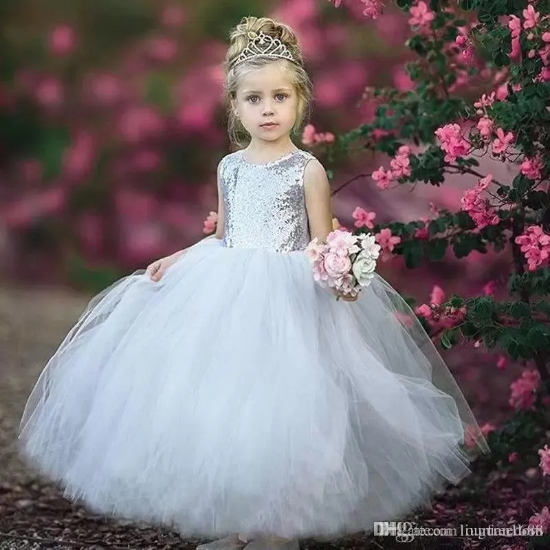 Mignon fleur filles robes argent paillettes robe de bal Puffy Tulle trou de serrure dos ceintures enfants princesse fête mariage demoiselle d'honneur sur mesure