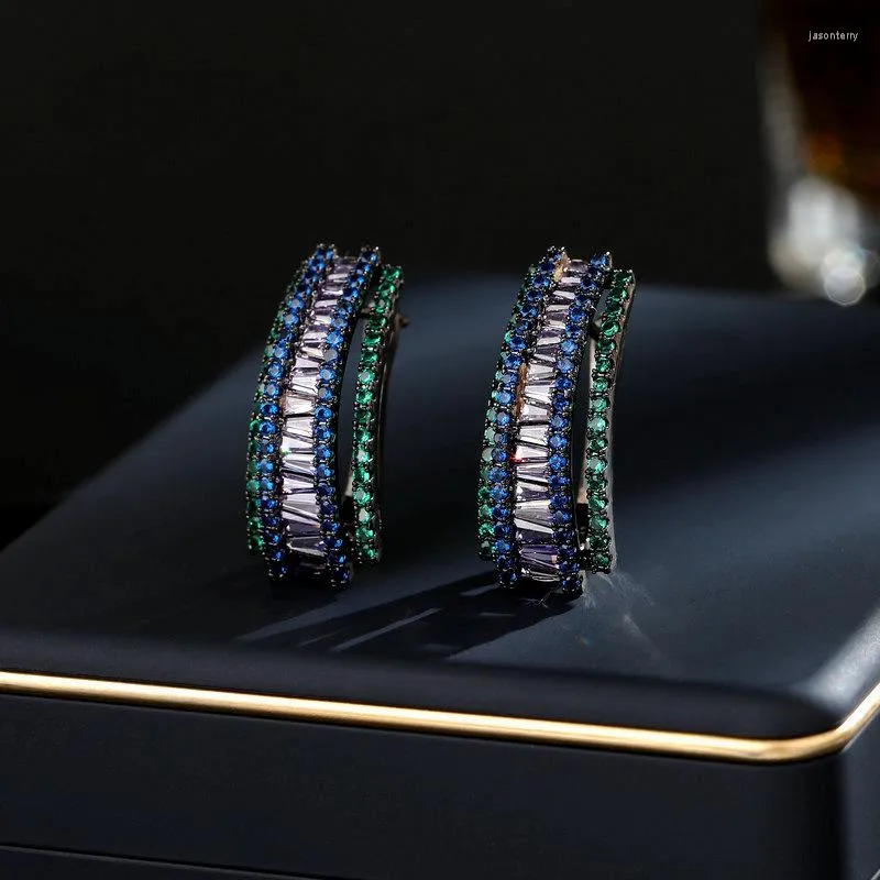 Studörhängen Design Vacker Shiny Crystal Högkvalitativ enkel geometriska kvinnors tillbehör Party Jewelry