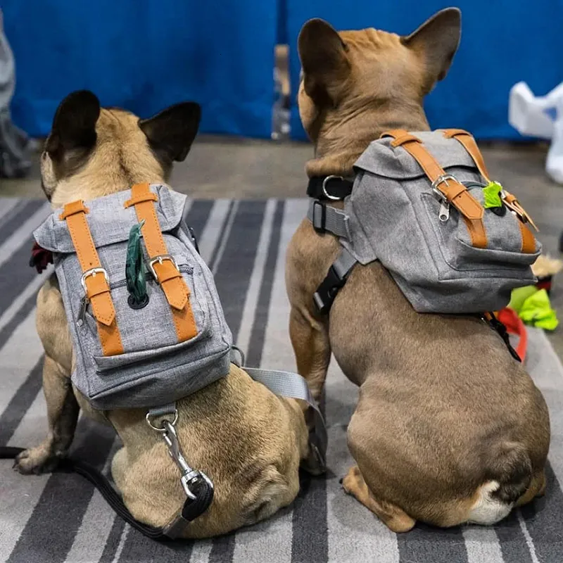 犬の旅行屋外での犬の旅行プレッピースタイルブルドッグバックパックハーネス小さなミディアムSRのための屋外かわいいバッグペット230307を着用する
