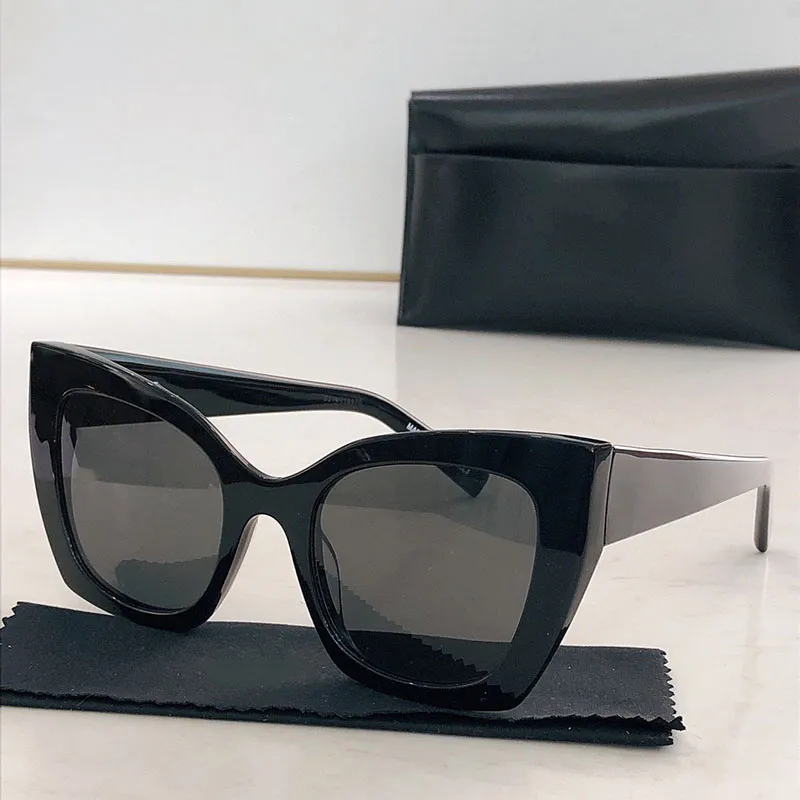 Oversized Cat Eye Sunglasses for Women with Engraved Temples  display picture 3