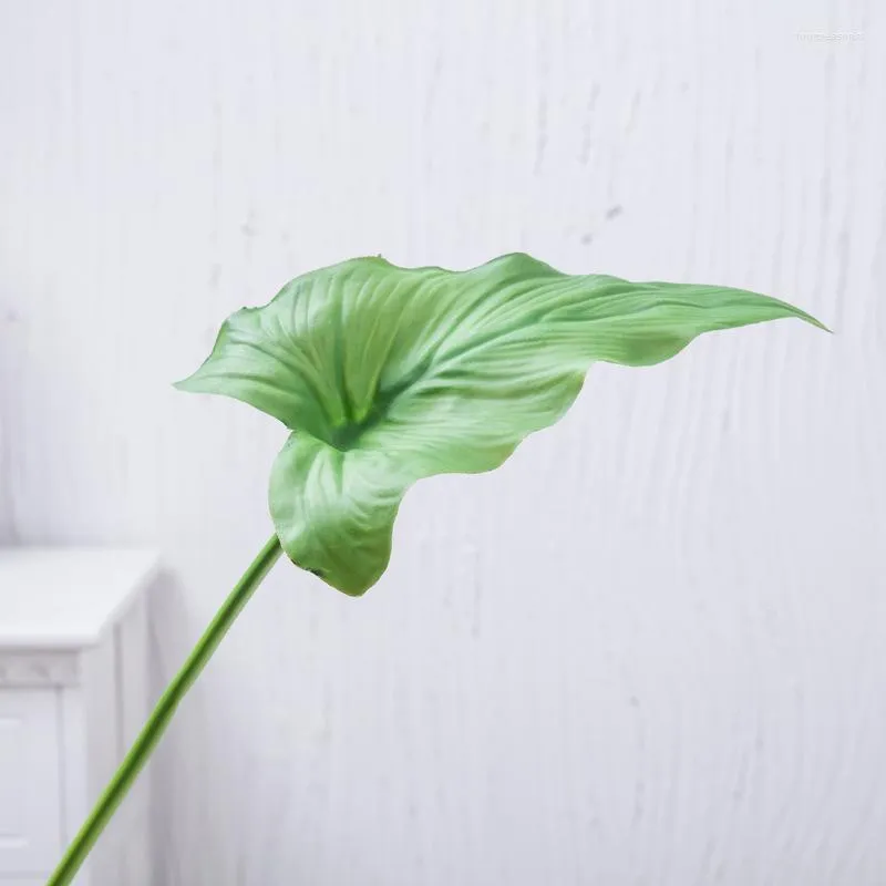 装飾的な花3PCS高シミュレーションPUCALLA LILY LEAVES人工植物葉の家の結婚式フラワーアレンジメントアクセサリーグリーンパーム