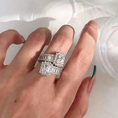 Anillos de racimo Big Bling Zircon Piedra Color Plata Anillo ajustable para mujeres Compromiso de boda Joyería de moda Regalo 2022 Nuevo G230228 G230307
