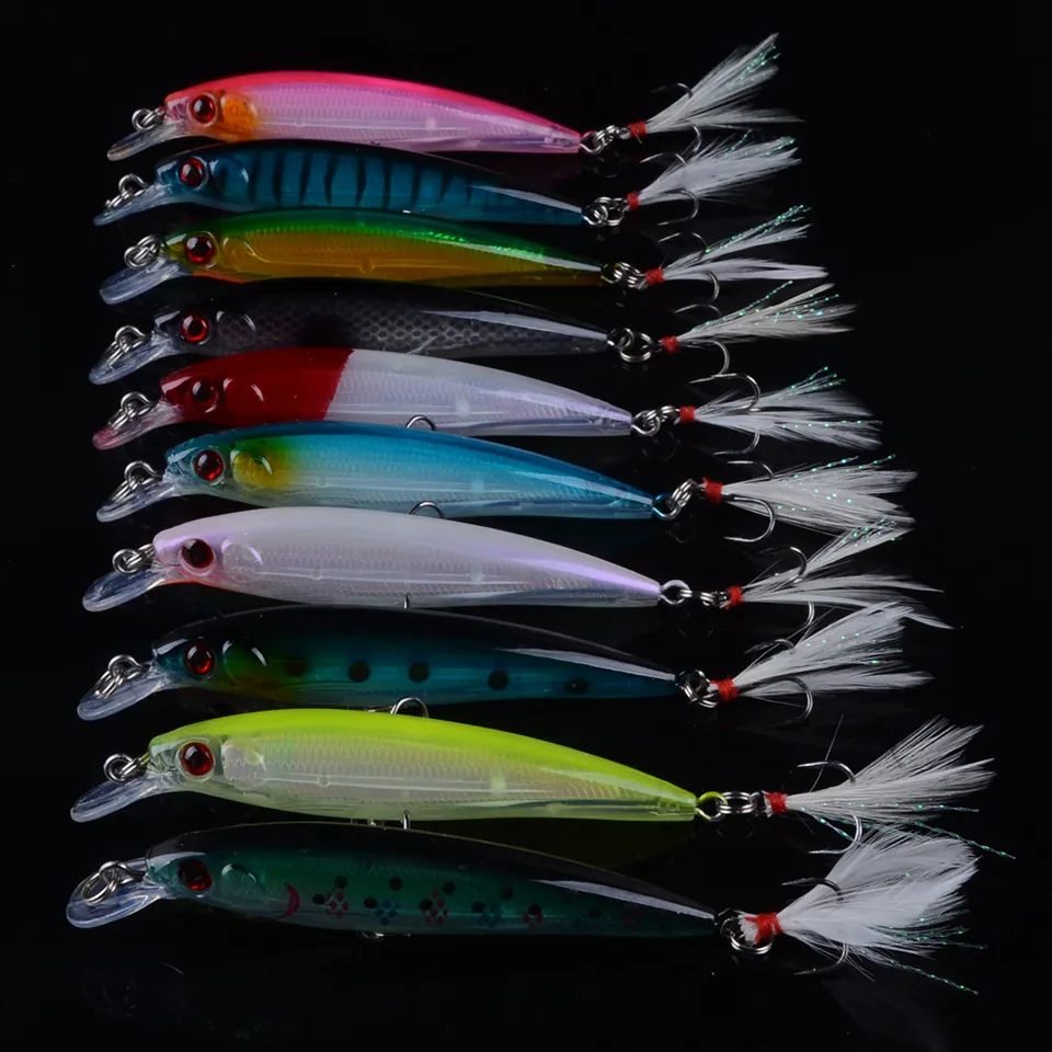 Iscas de iscas 10pcs pescadores de pesca Minnow Wobblers Lápis Hard com ganchos de penas tackle 7g 9cm Artificial Crankbait Swimbait 230307