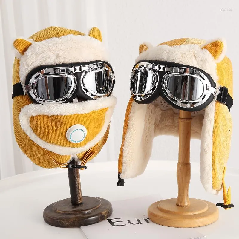 Berets Women Russian Hat Trapper Bomber Warm Trooper Ear Flaps Winter Ski Cold Anti Snow Hats With Glasses