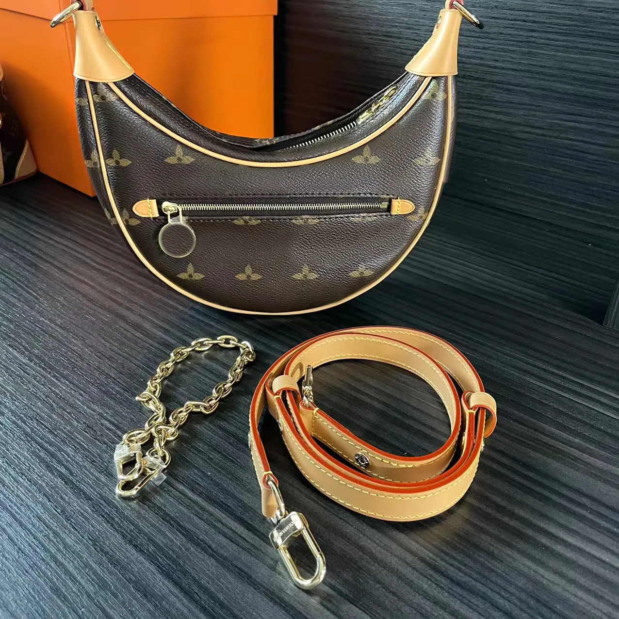 M81098 Women's classic shoulder Bags crossbody Luxury Designer LOOP half moon old flower clutch mens handbags travel Genuine leather bag Metal fittings chain totes