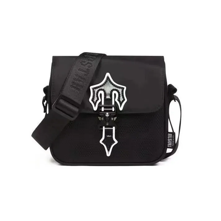 IRONGATE COBRA T Postacı Çantaları Omuz Lüks Tasarımcı çanta Rapçi Trapstar Çanta Erkek kadın naylon debriyaj Su Geçirmez Hip hop Yansıtıcı logo Crossbody haberci