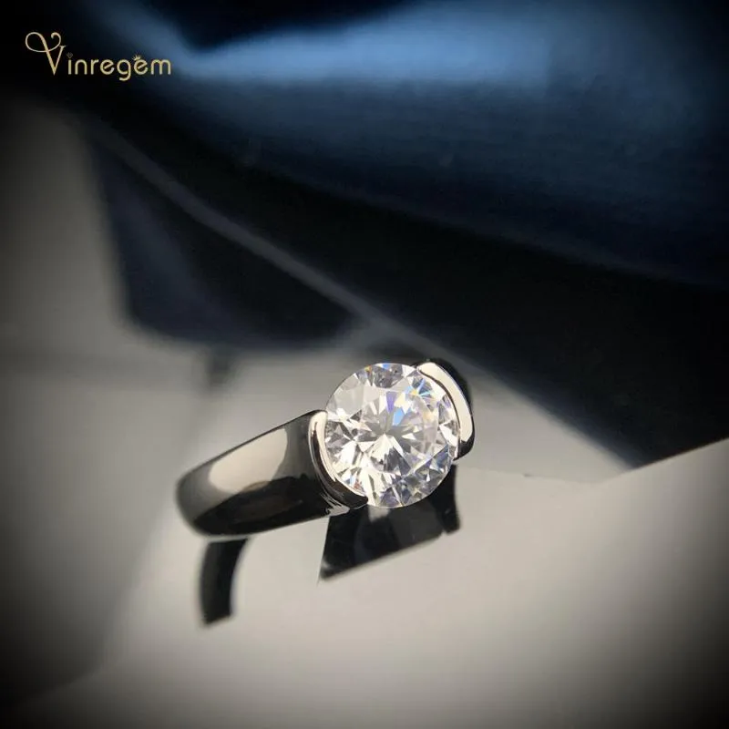 클러스터 반지 VinRegem 925 Sterling Silver Round Cut 2 CT 생성 Moissanite 다이아몬드 보석 약혼 성격 고급 보석 선물