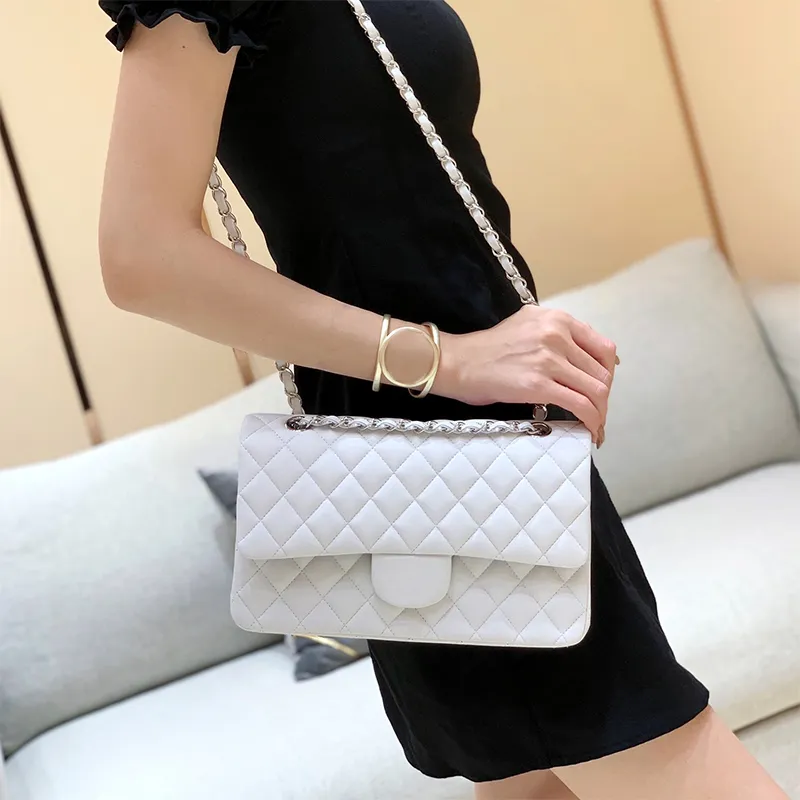 10A Mirror Quality Designer Diamond Lattice Flap Bag 25,5 cm Lyxiga Fårskinnskedjan Korta Body Påsar A01112 med Box C004