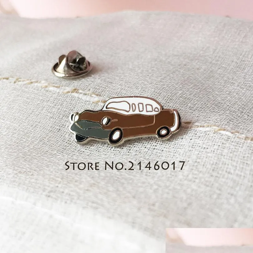 10 Pcs Broche En Émail Dur Voiture Vintage Cool Véhicule Épinglette Personnalisé En Métal Badge Denim Veste Col Pins Bouton Fo Dhqbf