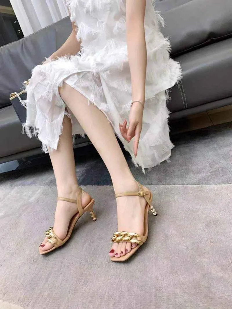 Elbise ayakkabıları metal zincir yüksek topuklu peri sandalet kare ayak parmağı düz renkler kadınlar gerçek deri tasarımcı sanalias mujer 2023