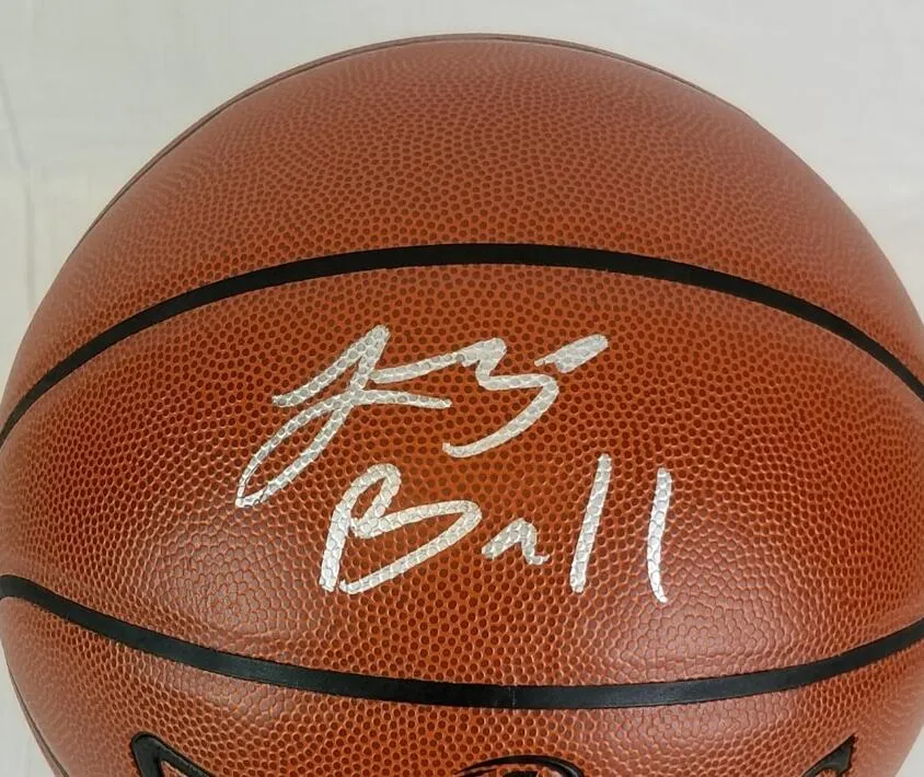 Sammlerschaftliche Lonzo -Ball Rodman Irving Harden Autogramm signiert signatured Signaturer Auto Autogramm Indoor/Outdoor -Kollektion Splottball -Basketballball