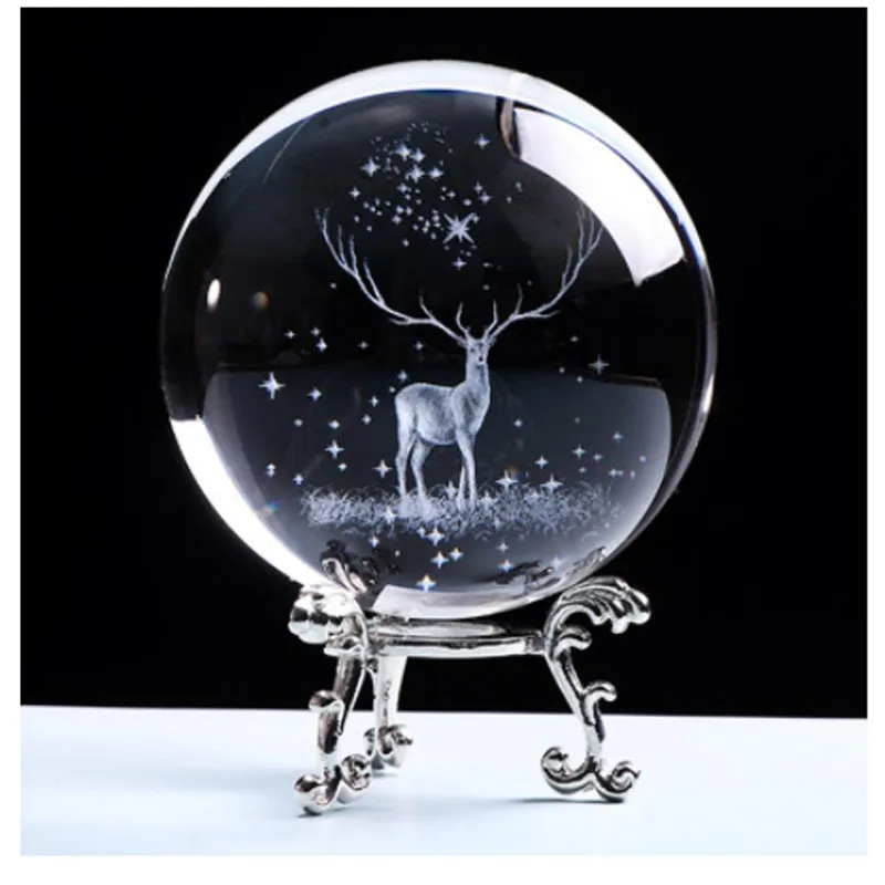 Dekorativa föremål Figurer 60 80mm Elk Crystal Ball Globe 3D Inner Carving Moose Quartz Glass Deer Model Sphere Home Decor 230307