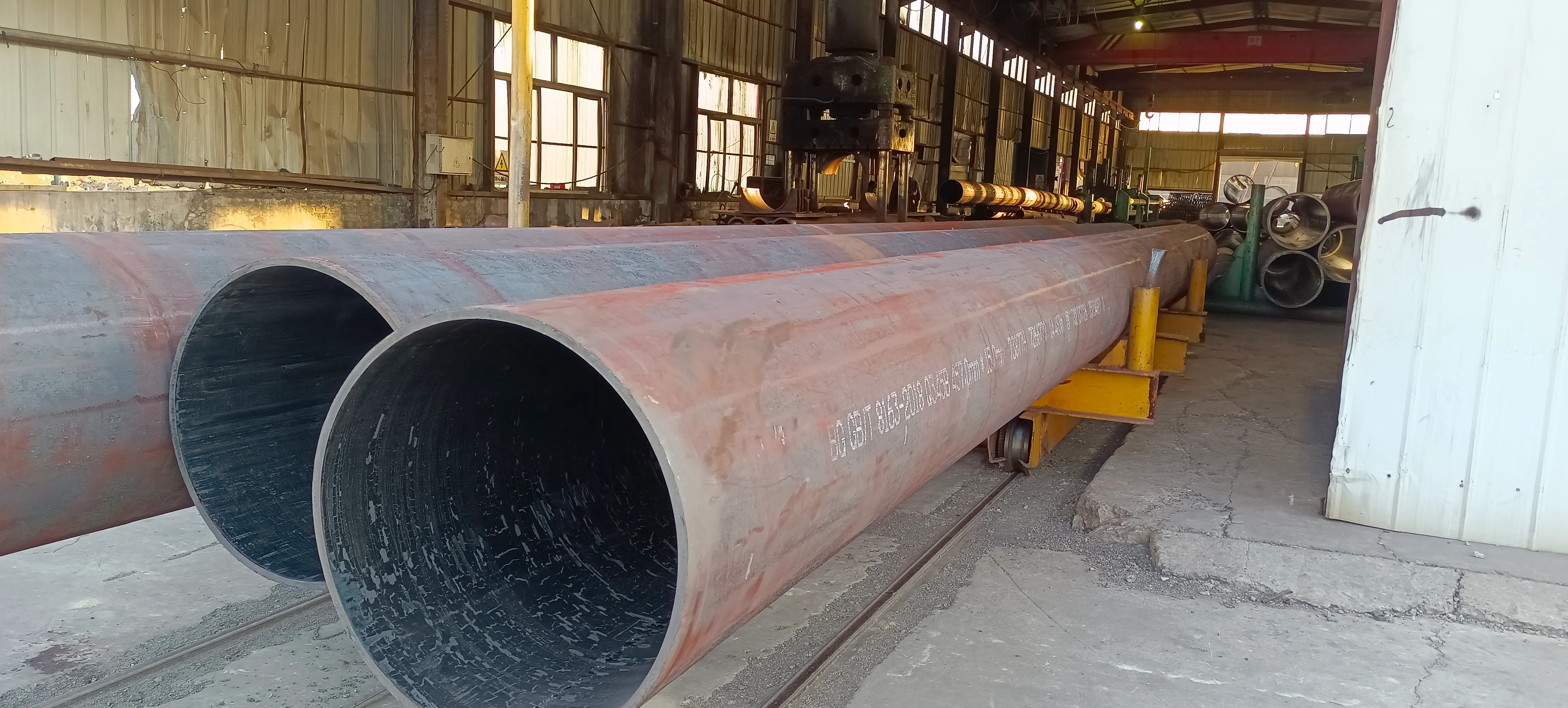 Usine de tuyaux en aluminium de grand diamètre à paroi épaisse