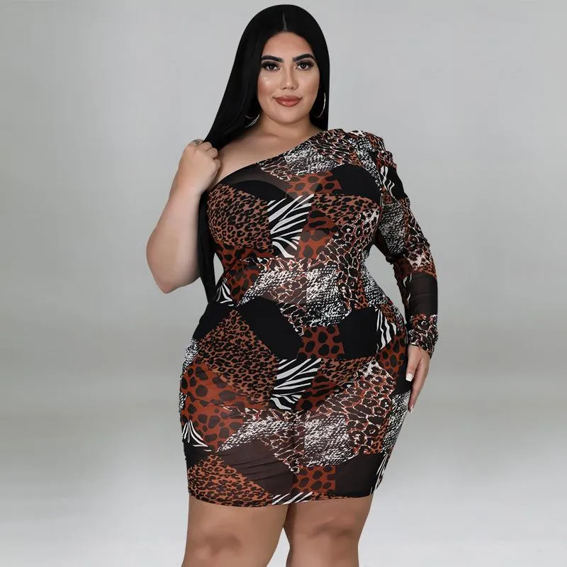 Abiti casual Stile europeo Donna Abito monospalla Estate Mini Vestido Leopard Bodycon Plus Size DressCasual