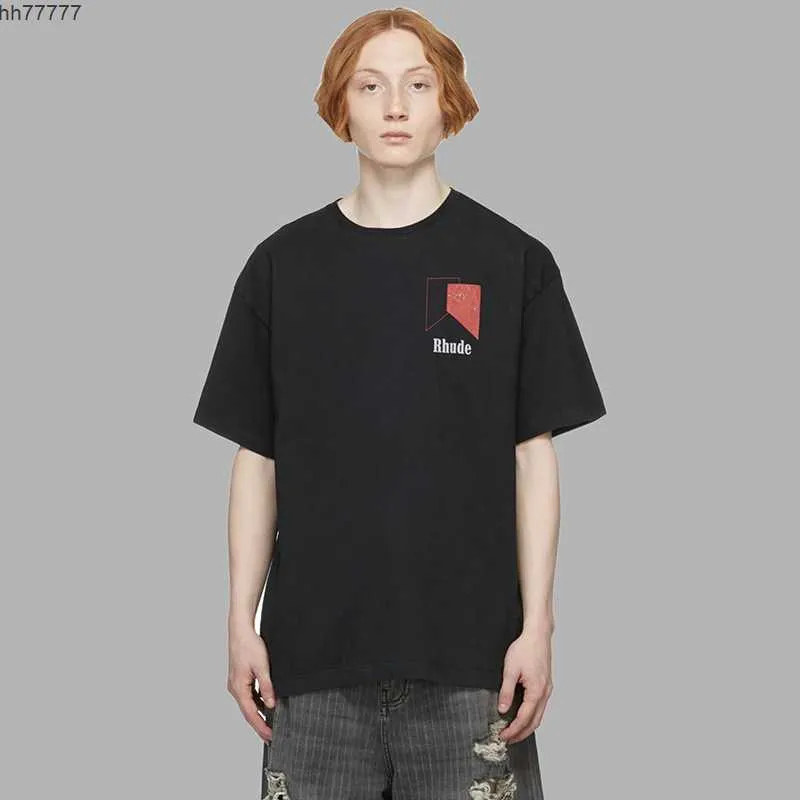 2023 Herr- och kvinnors mode-t-shirt varumärke Rhude S Black Short Sleeve Ins Super American High Street Summer Lous Round Neck Print C0RJ