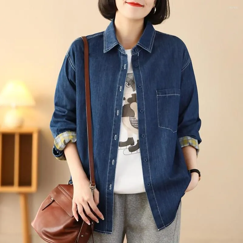 Kvinnors blusar vår mode denim blå skjorta med fickan långärmad kofta toppar 2023 koreansk stil lapel bomull jean casual