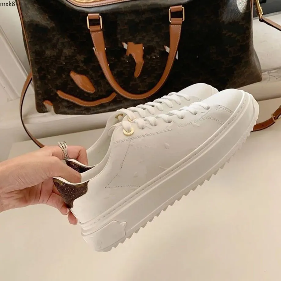 Oryginalne skórzane buty Kobieta Time Out Sneakers Najnowsze luksusowe kobiety rozmiar butów 35-41 Model Hy M MXK80002